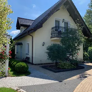 - W Domku Na Wyspie Sobieszewskiej. Pensjonat